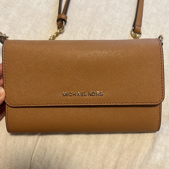 Michael Kors JetSet Travel crossbody bag in medium, brown, leather, rarely used - Picture 4 of 4